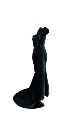 Women - Soiree Black Gown
